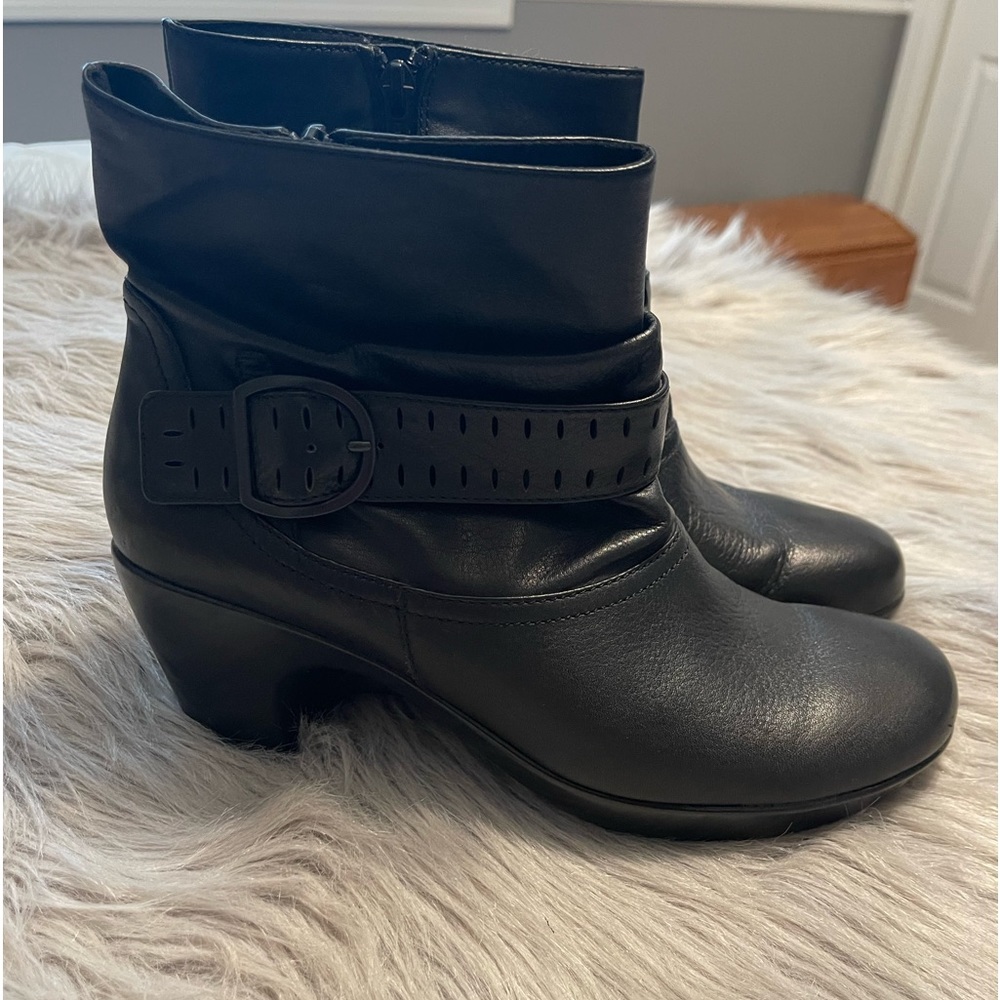 Umberto Raffini booties size 9.5 worn once